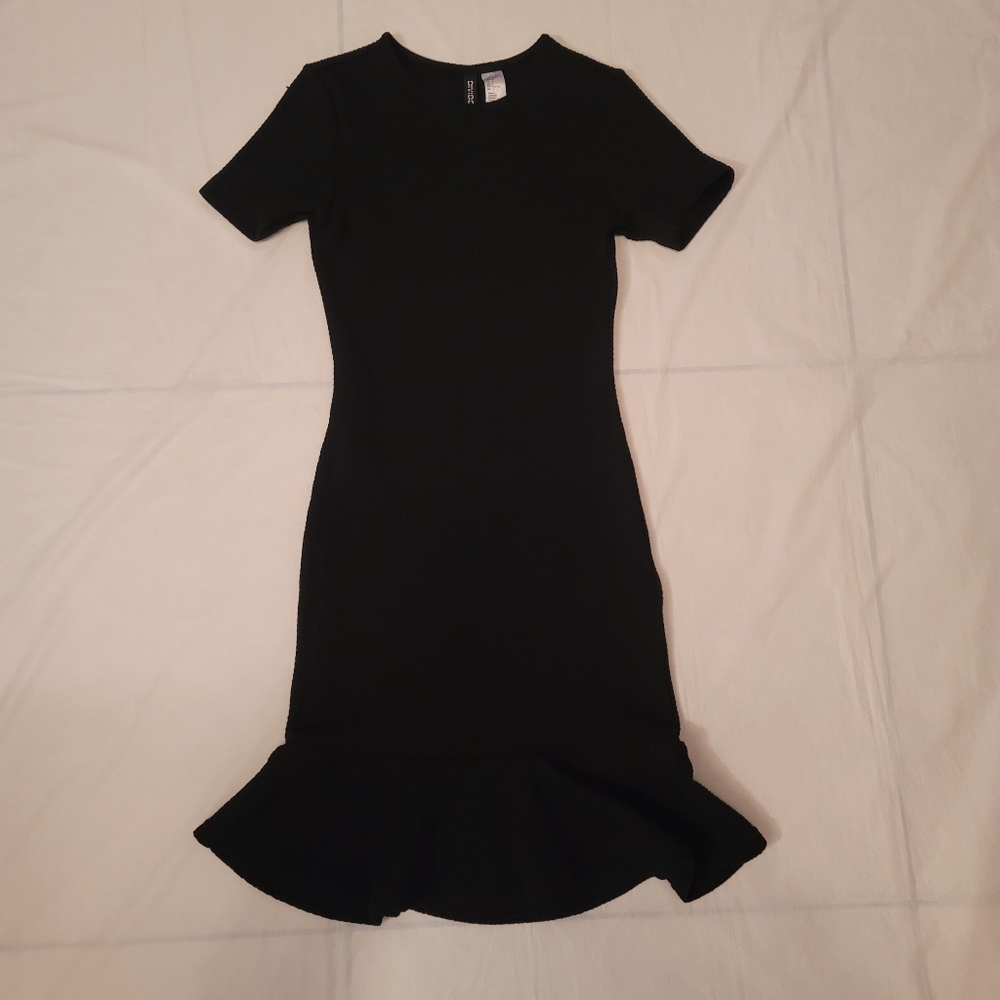 Divided H&M Black Dress Size 2